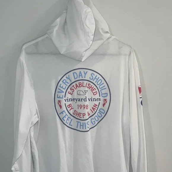 Vineyard Vines Mens long sleeve shirt with hood - Picture 2 of 6
